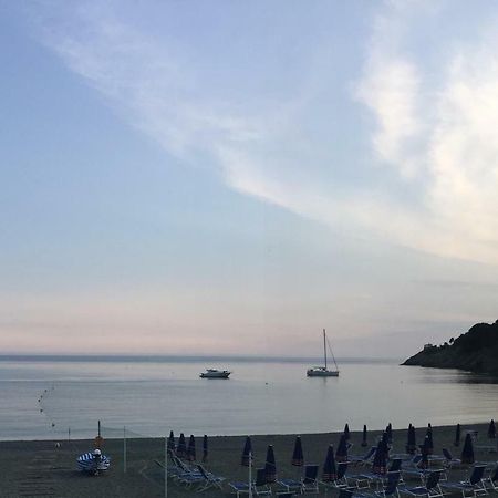 ボナッソーラ Casa Vacanza Angelaヴィラ エクステリア 写真