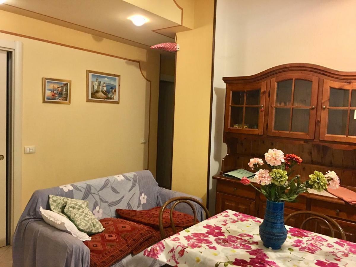 ボナッソーラ Casa Vacanza Angelaヴィラ エクステリア 写真
